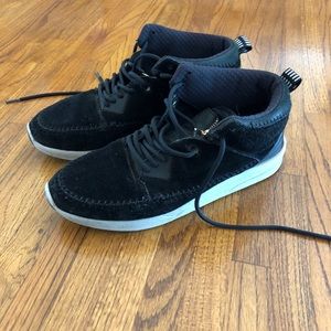 Diamond Footwear Native Trek Sneakers